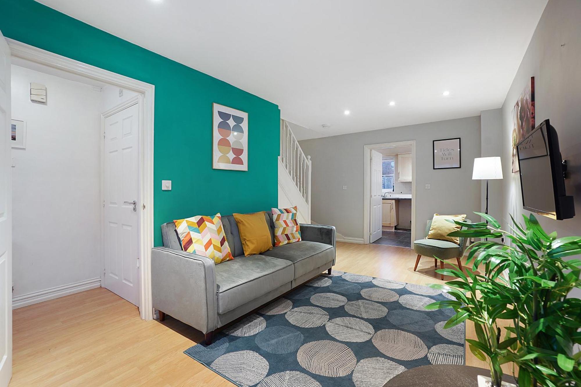 Comfortable Stylish Townhouse In Ashford Sleeps 5 Netflix 2 Parking Spaces Perfect For Contractors And Families Exterior foto