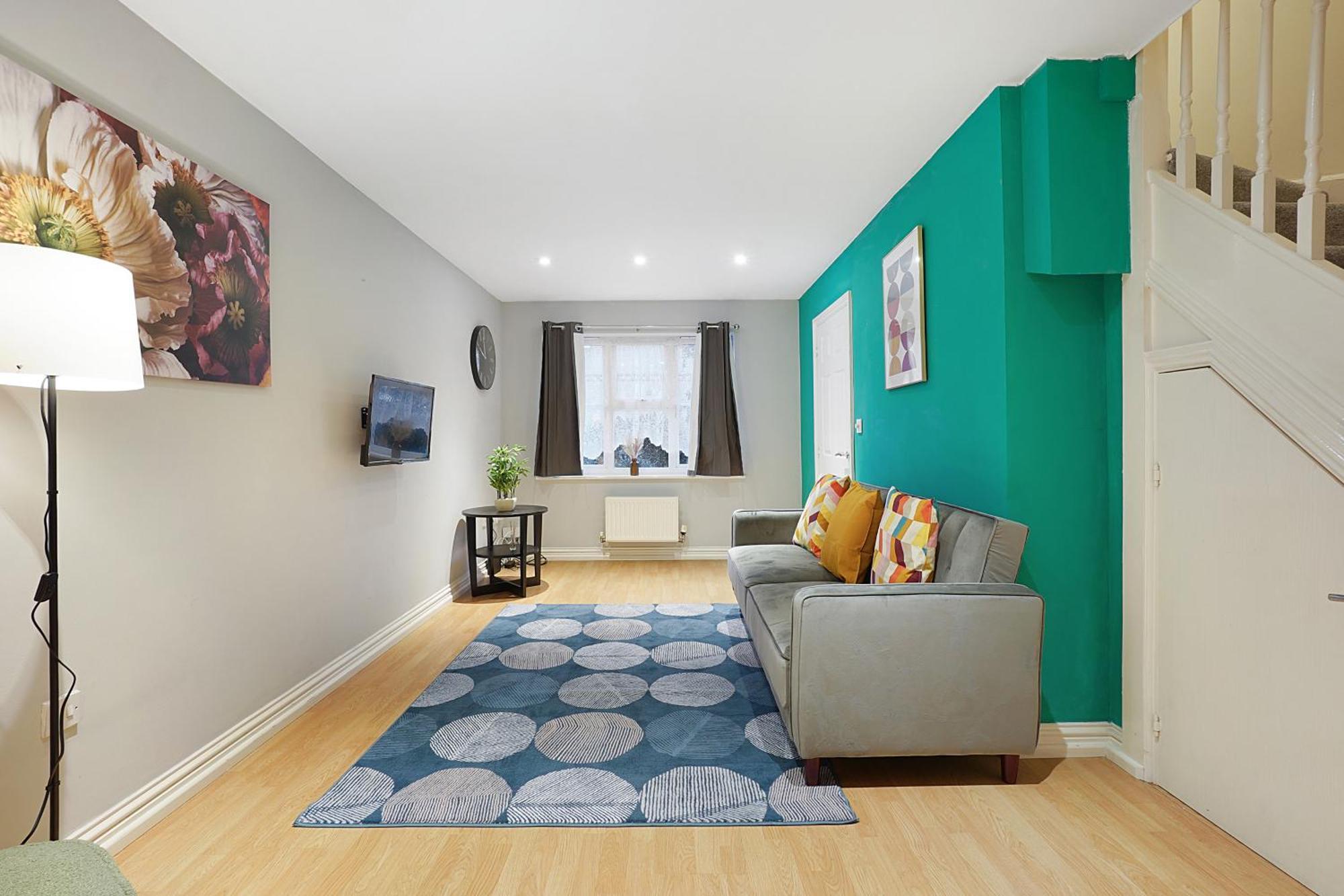 Comfortable Stylish Townhouse In Ashford Sleeps 5 Netflix 2 Parking Spaces Perfect For Contractors And Families Exterior foto